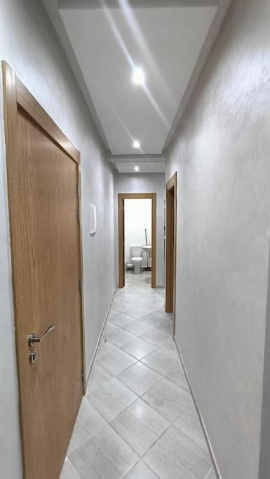 Modern Family Apartment Near Airport Marrakesh Exteriör bild